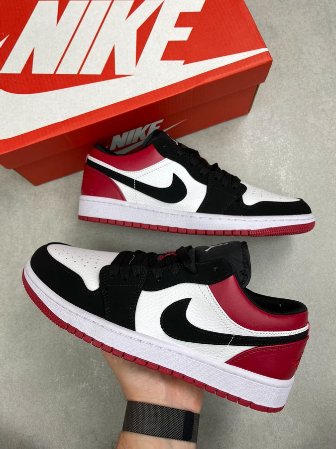 

AIR JORDAN 1 RETRO LOW "BLACK TOE RED" 42.0 (27.0см.)