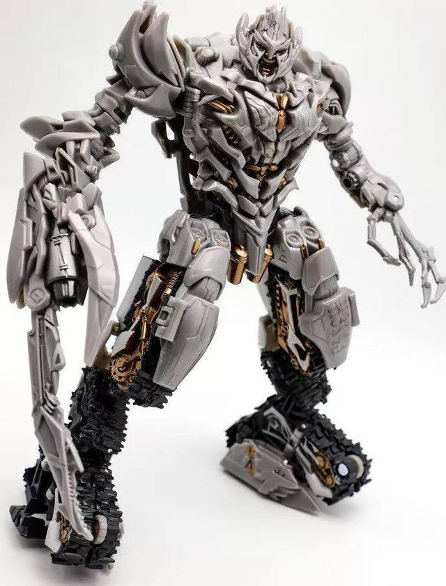 

Трансформер Вояжер Мегатрон. Hasbro Transformers Voyager Megatron. Экшн-фигурка трансформер-танк 18см