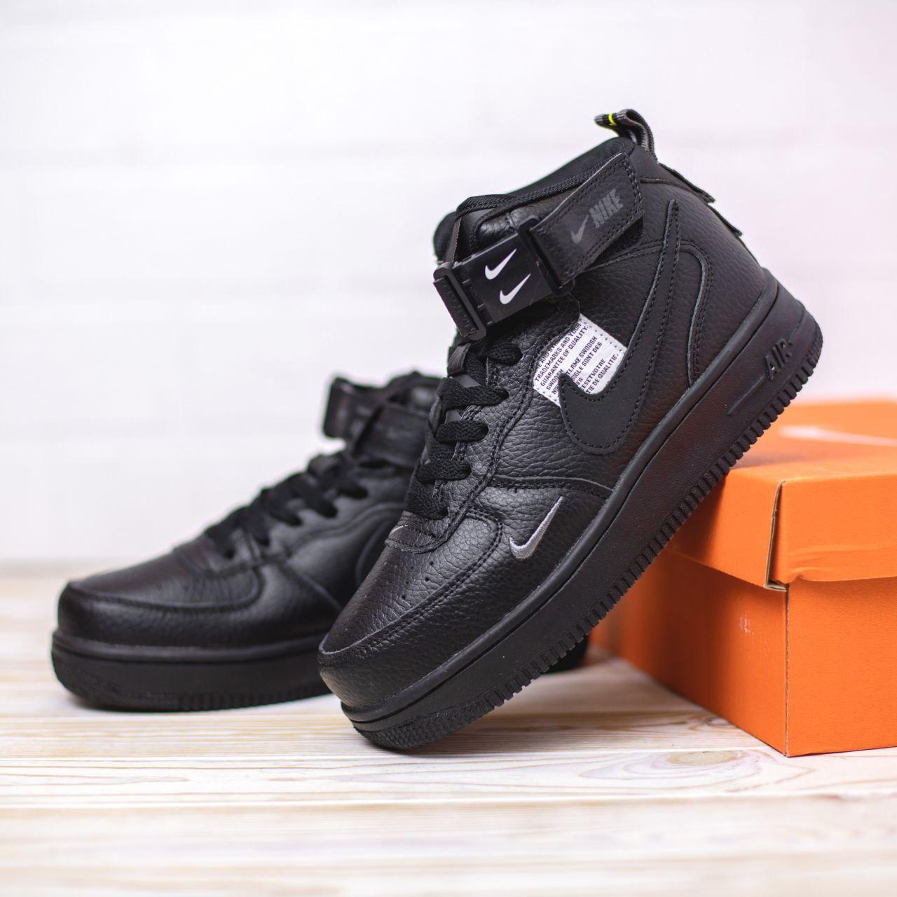 

Кроссы мужские осенние кожаные Nike Air Force 1 Mid LV8. Кроссы Найк Аир Форс 1 Мид ЛВ8 черные, Черный