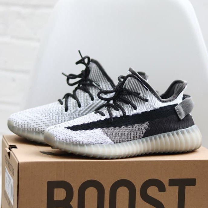 

Yeezy Boost 350 Gray Black | кроссовки женские и мужские; серые/черные; летние/весенние, Серый