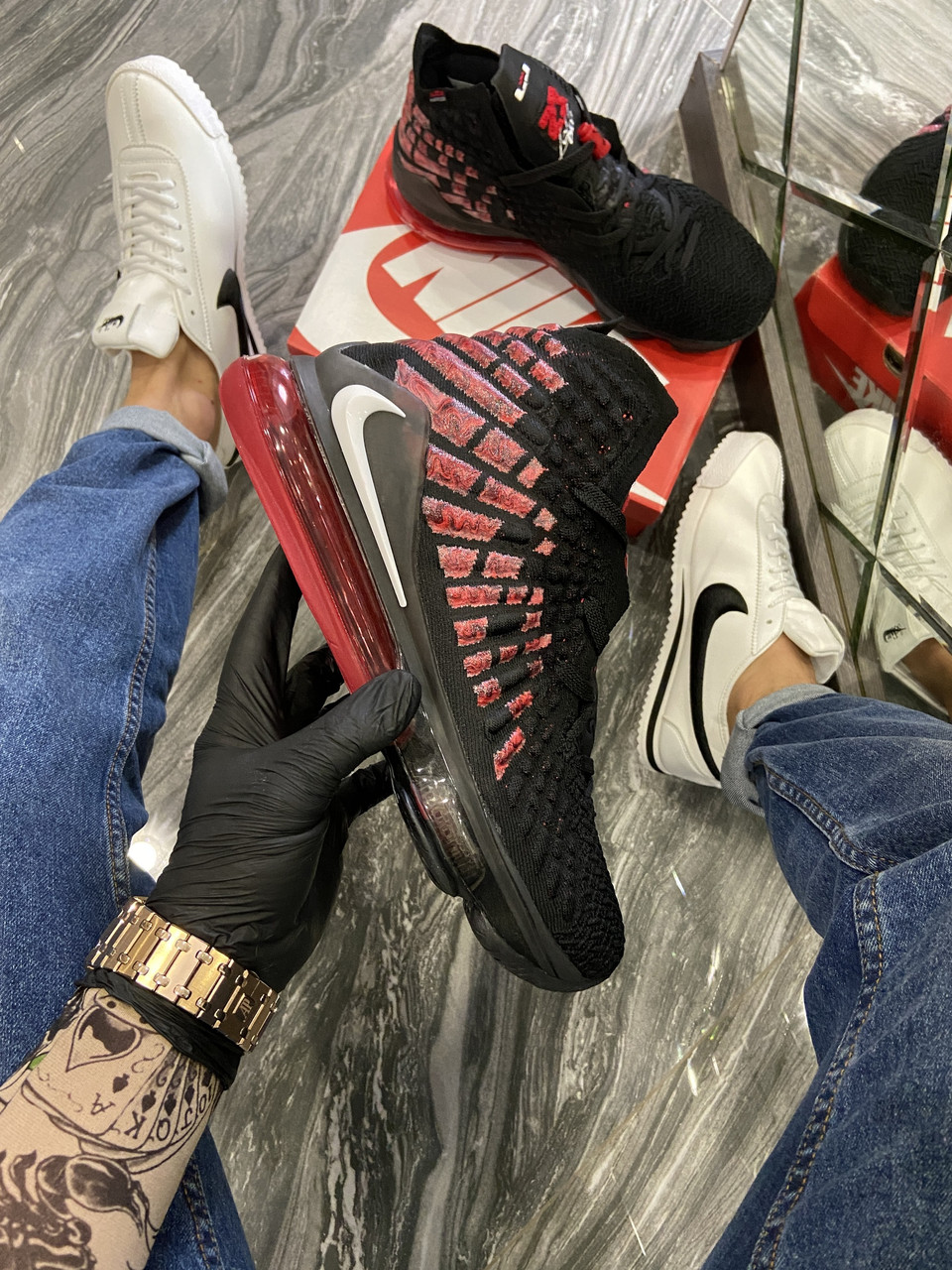 

Nike LeBron 17 Black Red (Чёрный)