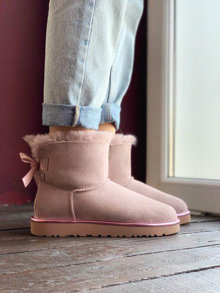 

Замшевые водоустойчивые угги UGG Bailey Bow mini pink 37