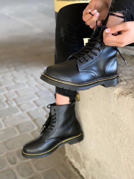

Ботинки женские Dr.Martens Classic из кожи 39, Черный