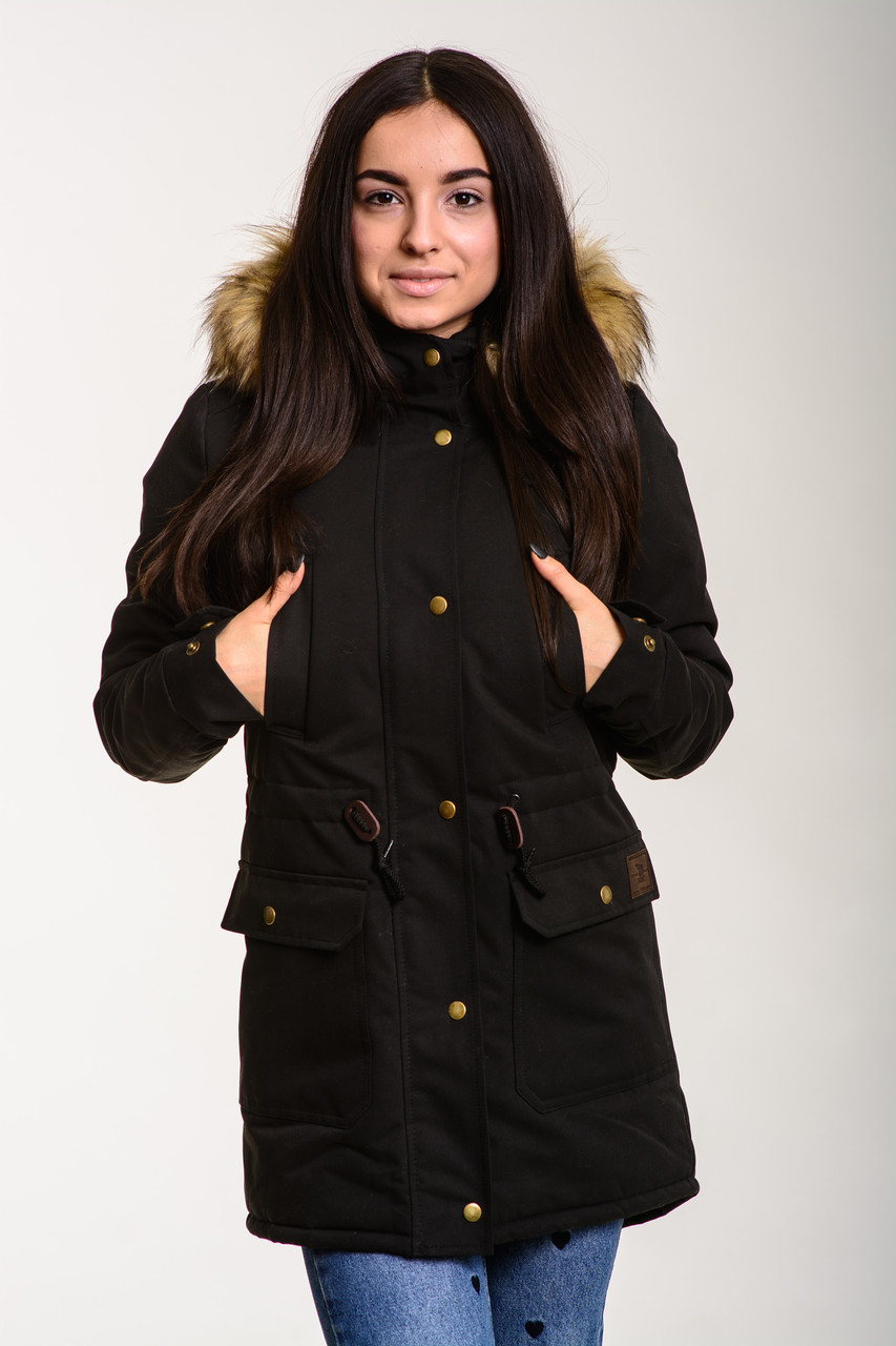 Чёрная куртка женская зимняя