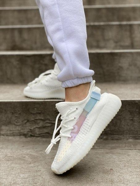 

Женские кроссовки Adidas Yezzy Boost 350, белые 38