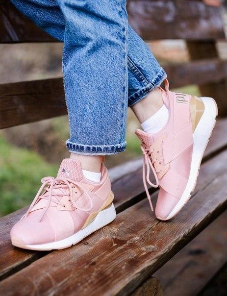 

Женские розовые кроссовки Puma x Shantell Martin Muse Maia Graphic Pink 40