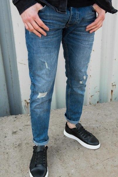 

Мужские стильные потертые джинсы 31