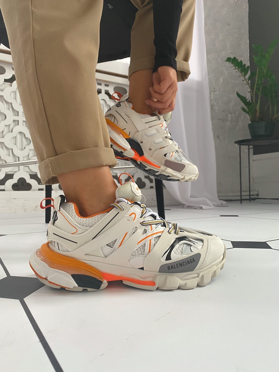 

Женские серые Кроссовки Balenciaga Track Trainer 40, Серый