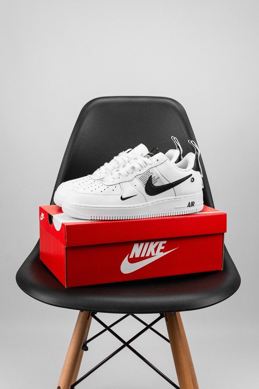 

Женские белые Кроссовки Nike Air Force 1 37, Белый