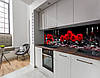 Панель кухонная, заменитель стекла розы красные с бокалами, с двухсторонним скотчем 62 х 205 см, 1,2 мм, фото 3