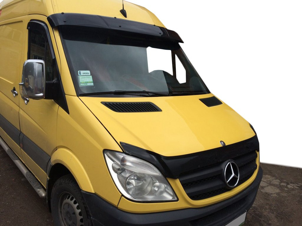 

Mercedes Sprinter 2006-2018 гг. Козырек на лобовое стекло на раме (черный глянец, 5мм)