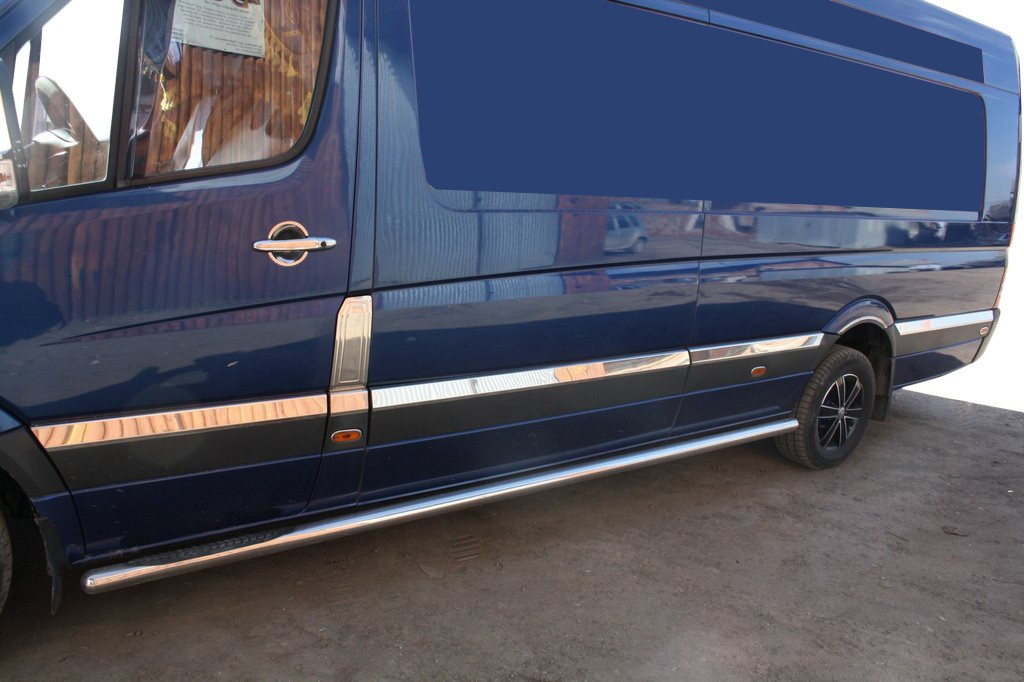

Mercedes Sprinter 2006-2018 гг. Молдинги на дверь (нерж.) ExtraLong. Carmos - Турецкая сталь