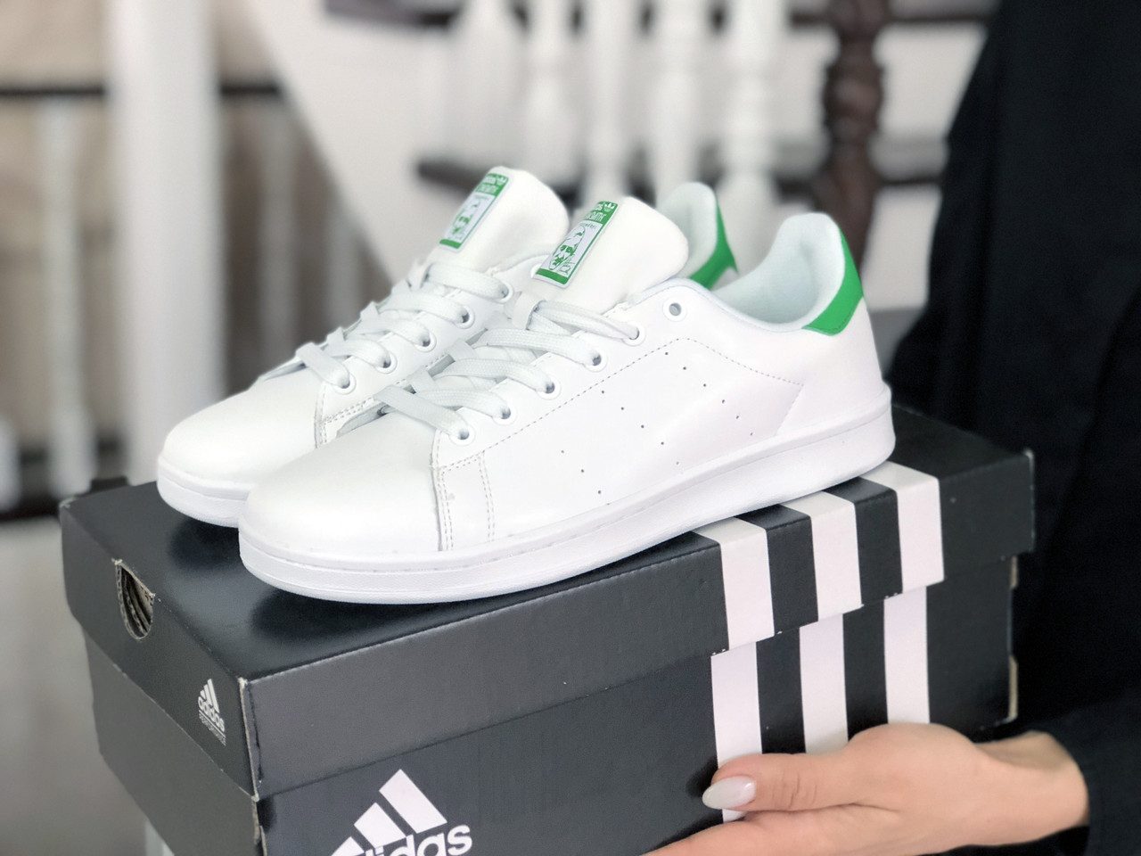 

Кроссовки женские Adidas Stan Smith белые с зеленым, Адидас Стэн Смит, кожа, прошиты, код SD-9079 37, Белый