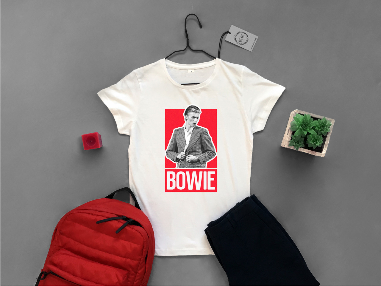 

Футболка мужская с принтом Bowie red