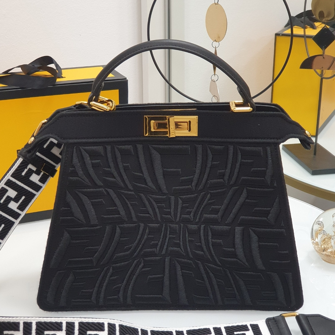 

Модная женская сумка Fendi Peekaboo Фенди. Люкс, натуральная кожа, фирменная упаковка!, Черный