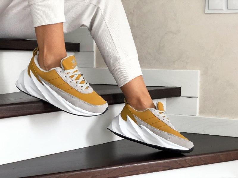

Кроссовки Adidas Sharks горчичные на меху замшевые утепленные адидас модные для прогулок, Песочный