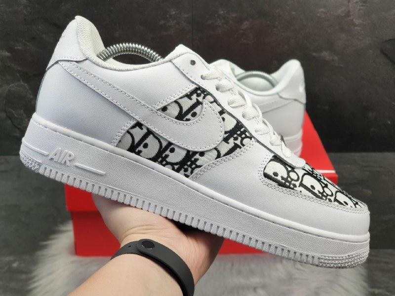 

Кроссовки Nike Air Force 1 Low x Dior белые с чёрным кожанные всесезонные найк трендовые беговые, Белый