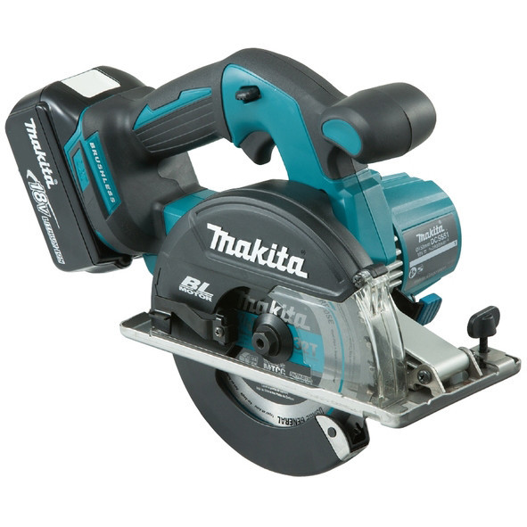 

Аккумуляторная дисковая пила по металлу Makita DCS 551 RMJ (150 мм, 57.5 мм)