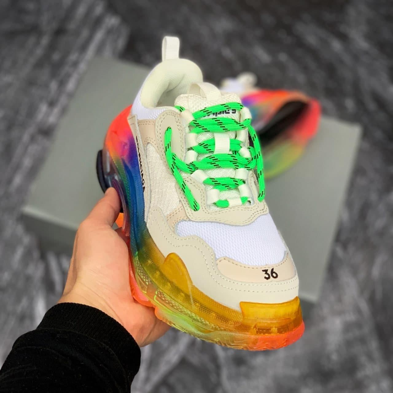 

Женские кроссовки Balenciaga Triple S Clear Sole White Multicolor / Баленсиага Трипл С Белые Разноцветные 38, Разные цвета