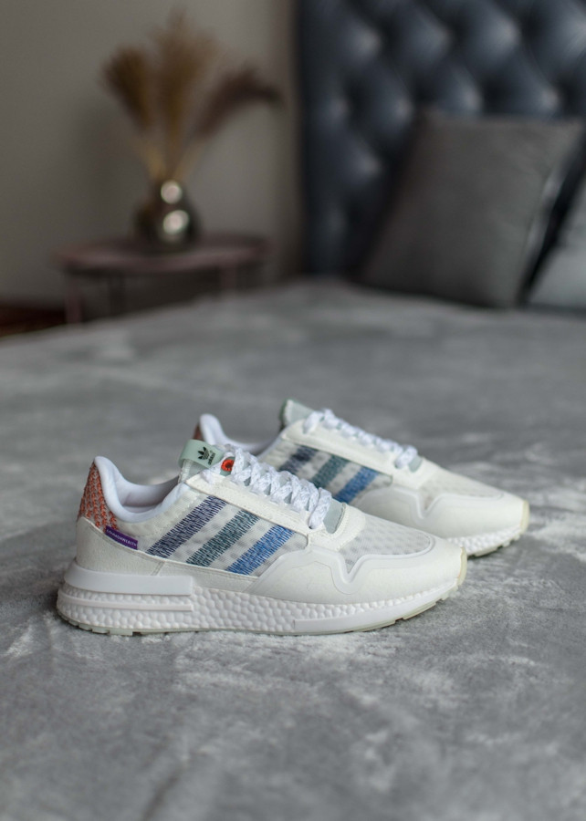 

Женские кроссовки Adidas ZX500 RM Commonwealth White