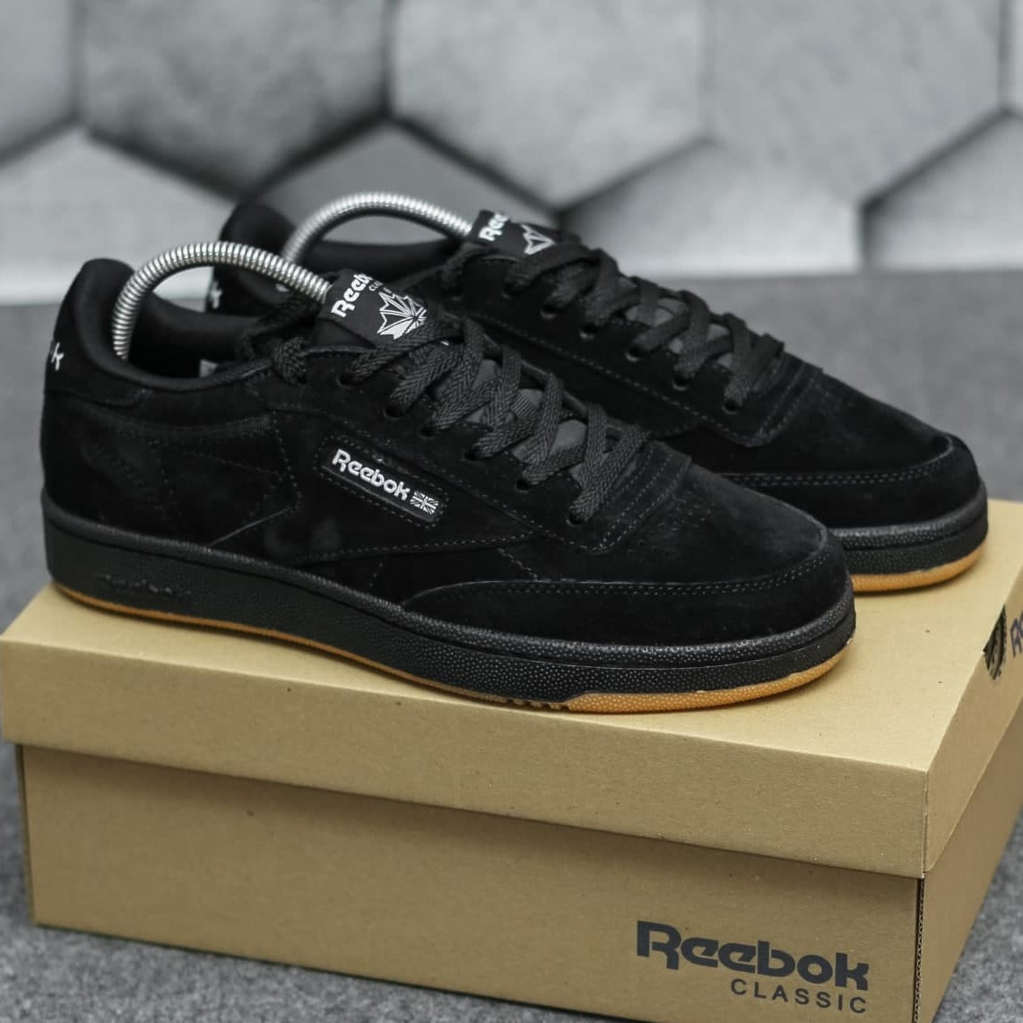 

Reebok Classic Black | кроссовки мужские; черные; осенние/весенние; классика 45, Черный