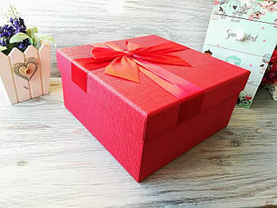 Коробка подарочная квадратная красная большая 190 * 190 * 95   мм, фото 2
