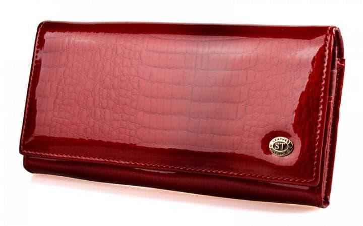 Женский кожаный кошелек ST Leather S-01A Красный