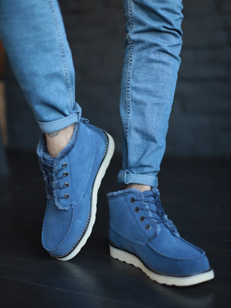 

Теплые угги мужские голубые. Замшевые угги с мехом UGG David Beckham Boots Blue мужские.