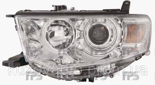 

Фара Mitsubishi Pajero Sport 08-16 правая (Depo) механич./электрич. 8301B358