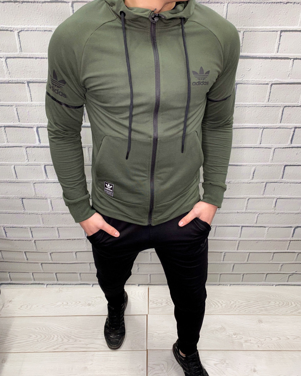 

Костюм Adidas Хаки Кофта L