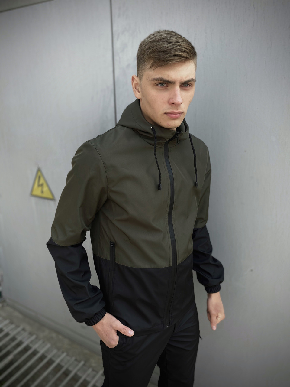 

Мужской демисезонный костюм Intruder Softshell Light куртка хаки-черная штаны синие XL (001SAG 0168), Другие цвета: хаки с синим