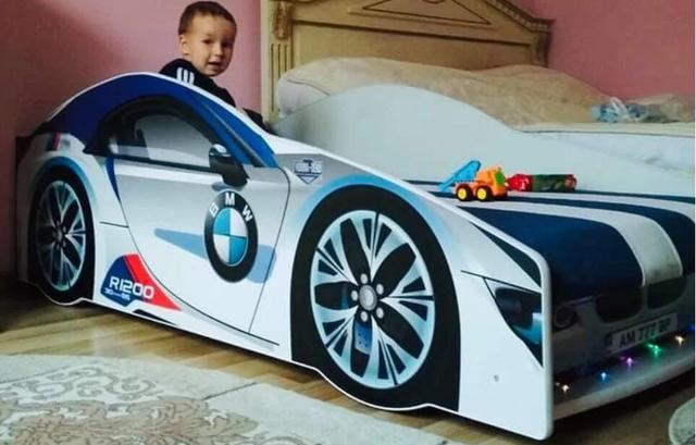 Кровать детская машина серии Elit E-1 BMW White матрас + мягкий спойлер + подушка (3)