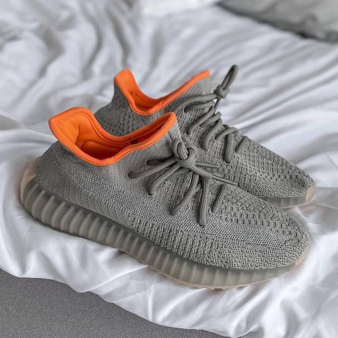 

Yeezy Boost 350 V2 Desert Sage Gray Orange | кроссовки женские и мужские; летние/весенние; серые/оранжевые 44, Серый