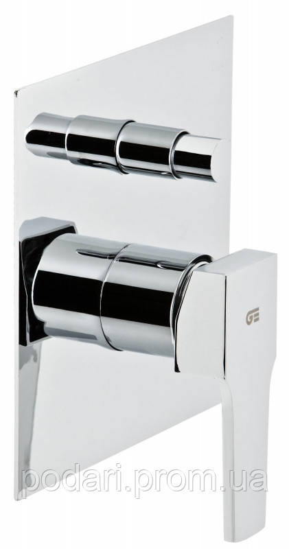 

Смеситель для ванны DOMINO BLITZ DBC-102NE