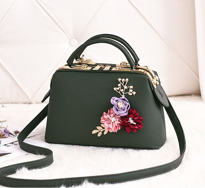 

Стильная женская сумка с цветами Зеленый