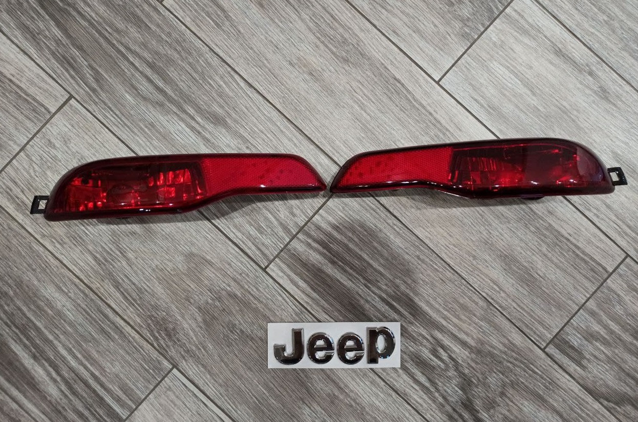 

Катафоты отражатели в задний бампер Jeep Cherokee Kl 2014-2018 новые пара