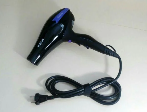 

Мощный фен для волос ROZIA HC 8508