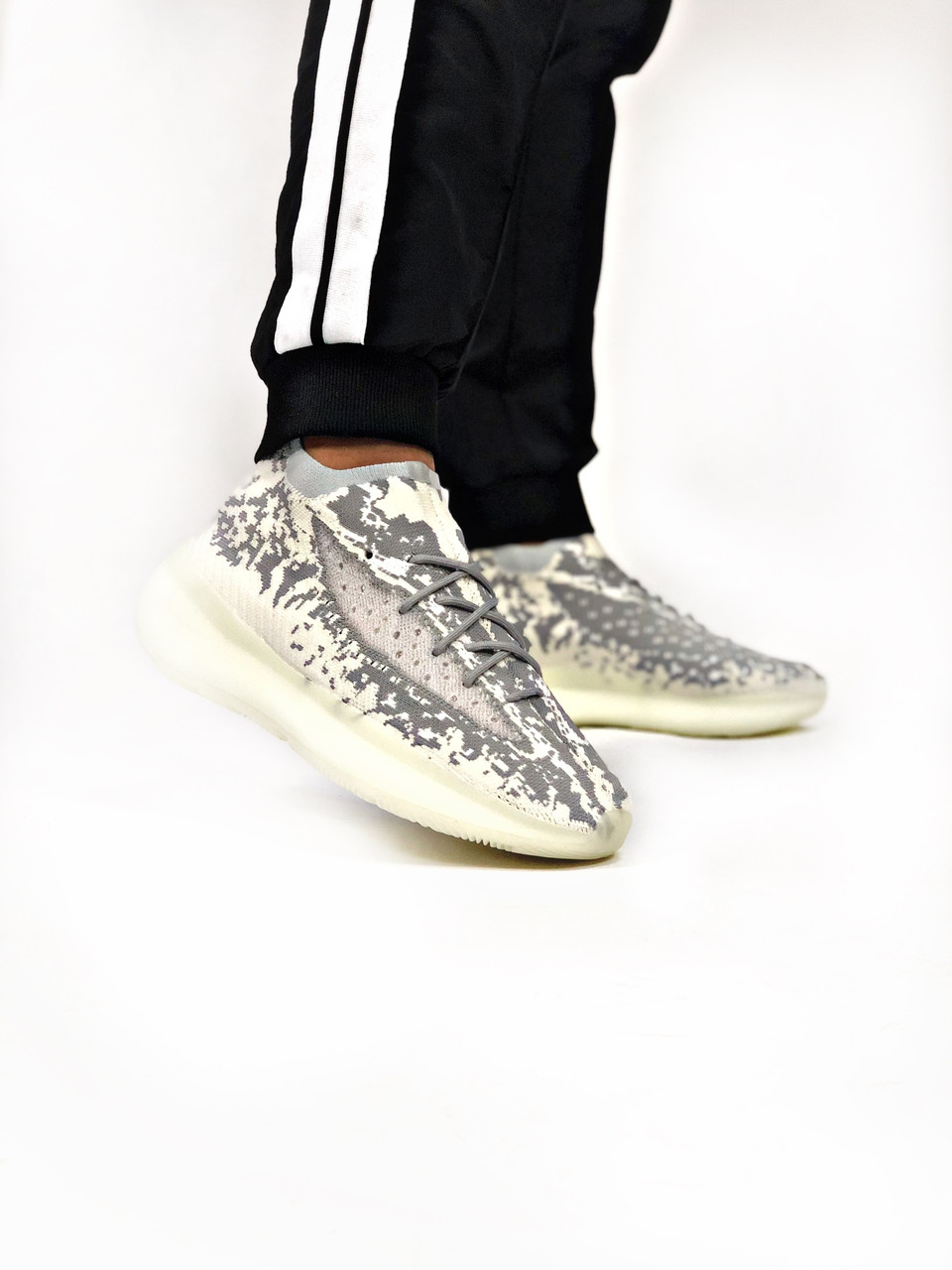 

Мужские кроссовки Adidas Yeezy Boost 380 Alien \ Адидас Изи Буст 380 \ Чоловічі кросівки Адідас Ізі Буст 380, Белый
