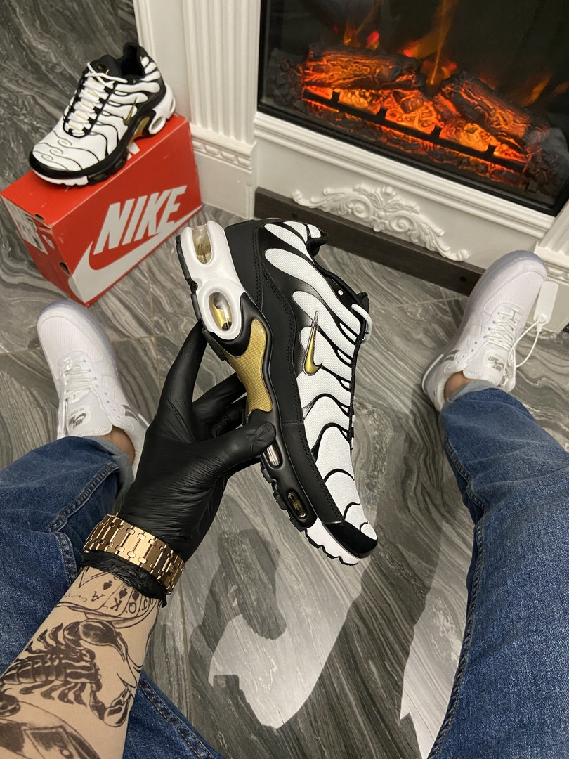 

Nike Air Max TN Plus Black White (Белый) 42