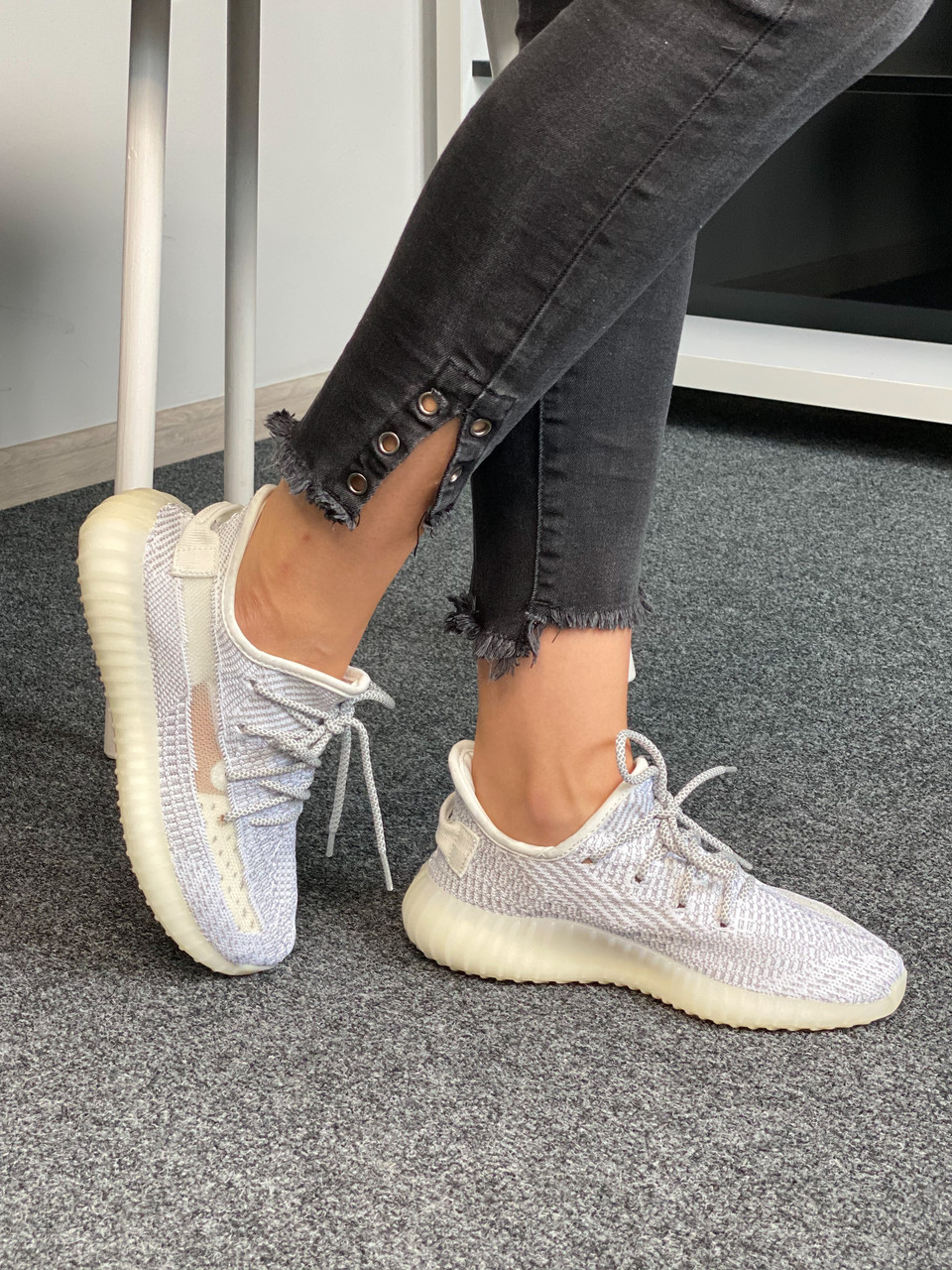 

Кроссовки Adidas Yeezy Boost 350 Static (светлые) (Full Ref), Светлый