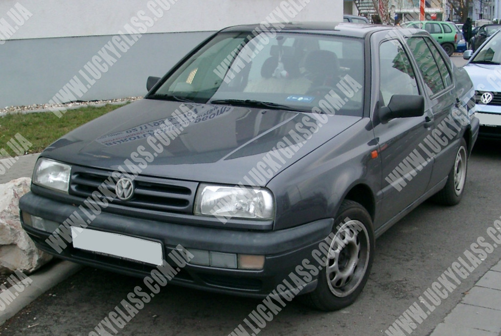 

Volkswagen Golf (91-97), Лобовое стекло Фольксваген Гольф