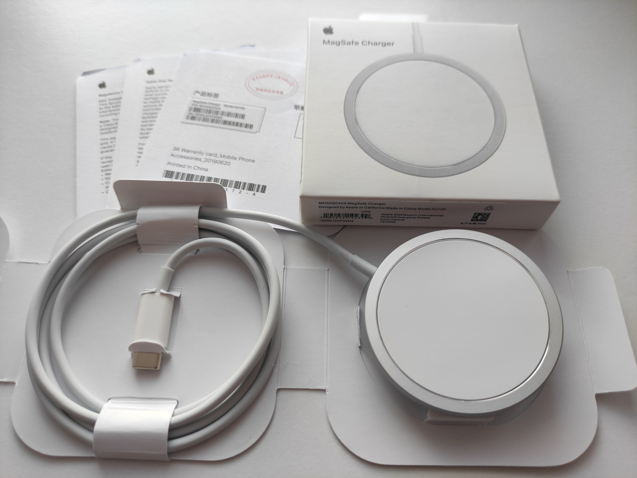 Беспроводное зарядное устройство Apple MagSafe Charger (MHXH3) магнитная  зарядка для iPhone 12 Pro Max Айфон11: продажа, цена в Одессе. Зарядные  устройства для портативной техники от "FAIR" - 1355722291