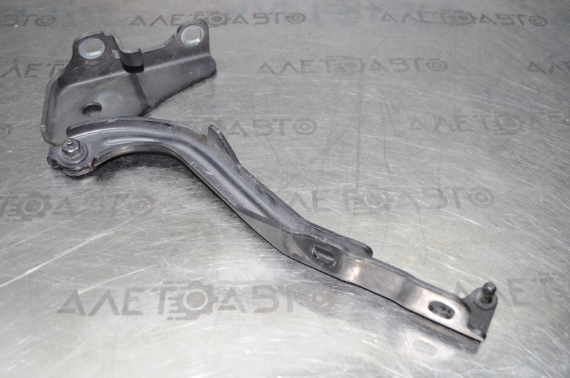 

Петля капота правая Chrysler 200 15-17 68143718AA Крайслер 200