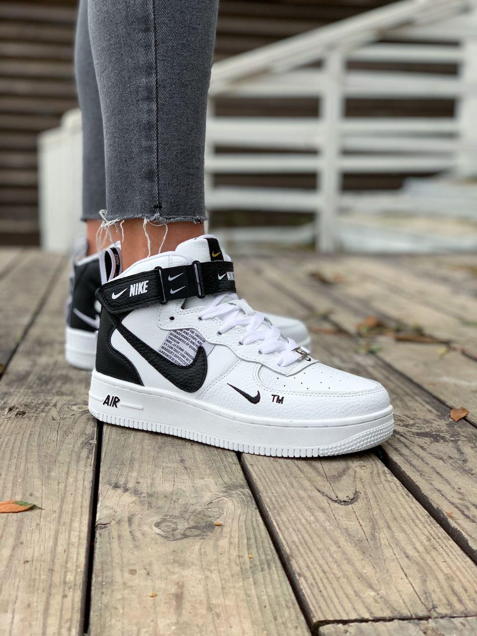 

Женские зимние кроссовки Nike Air Force 1 High White Black / Найк Аир Форс 1 Высокие Белые Черные 39, Белый