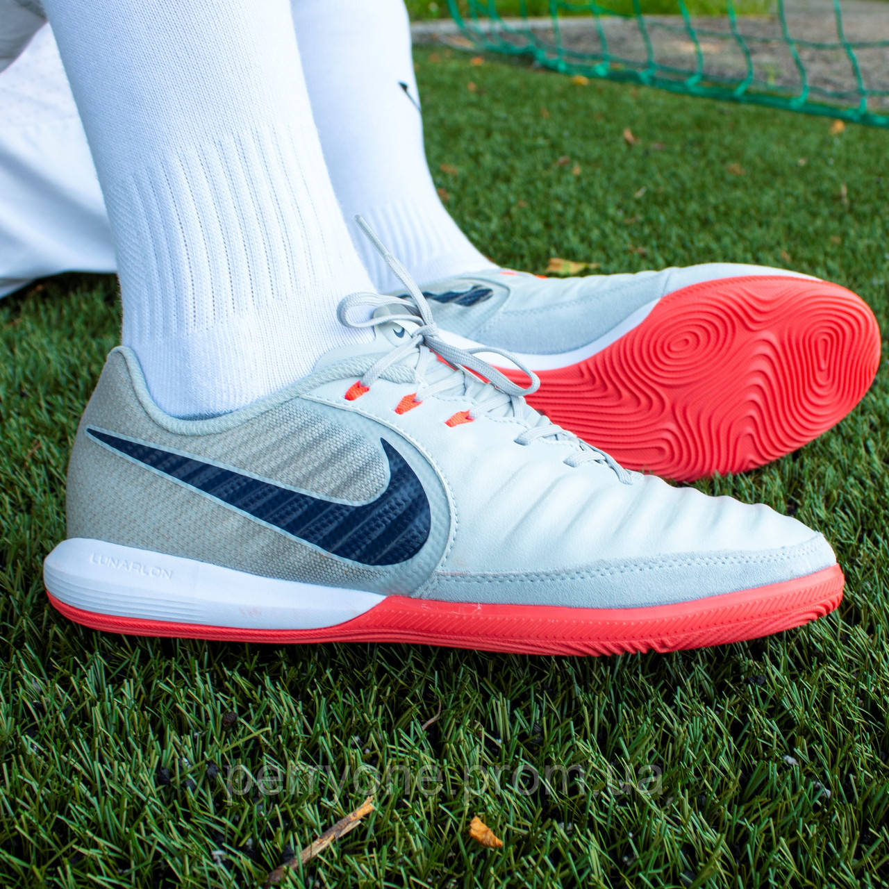 

Футзалки Nike Tiempo Lunar LegendX 7 Pro IC (39-45), Светло-серый