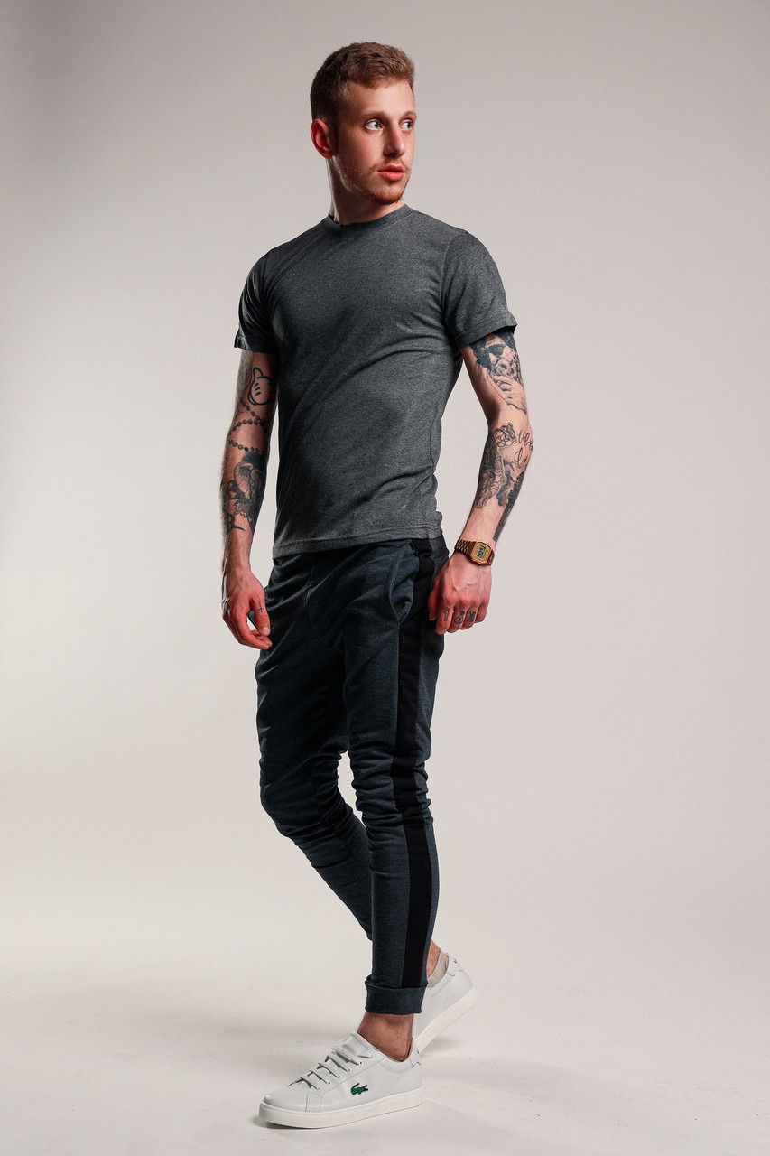 

Мужской комплект АСОС темно-серая футболка + темно-серые штаны