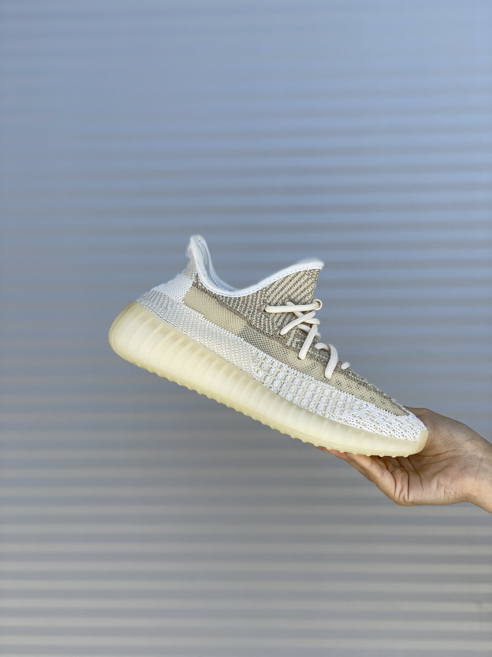 

Кроссовки женские Adidas Yeezy Boost 350 бежевые, рефлектив, Адидас Изи Буст 350, код PL-0513 39, Бежевый