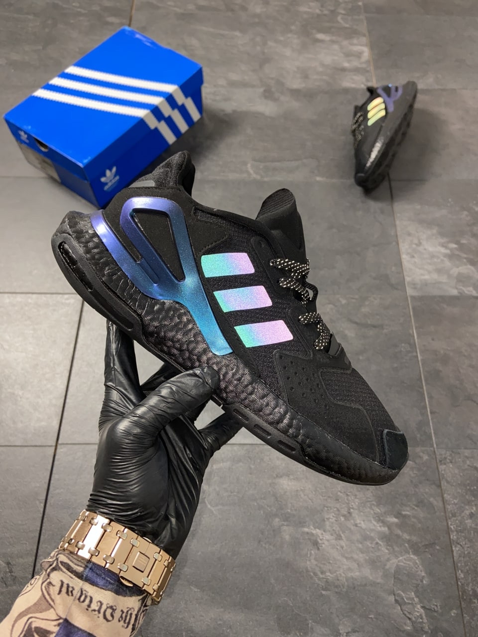 

Кроссовки Adidas Day Jogger Black Reflective 44, Разноцвет