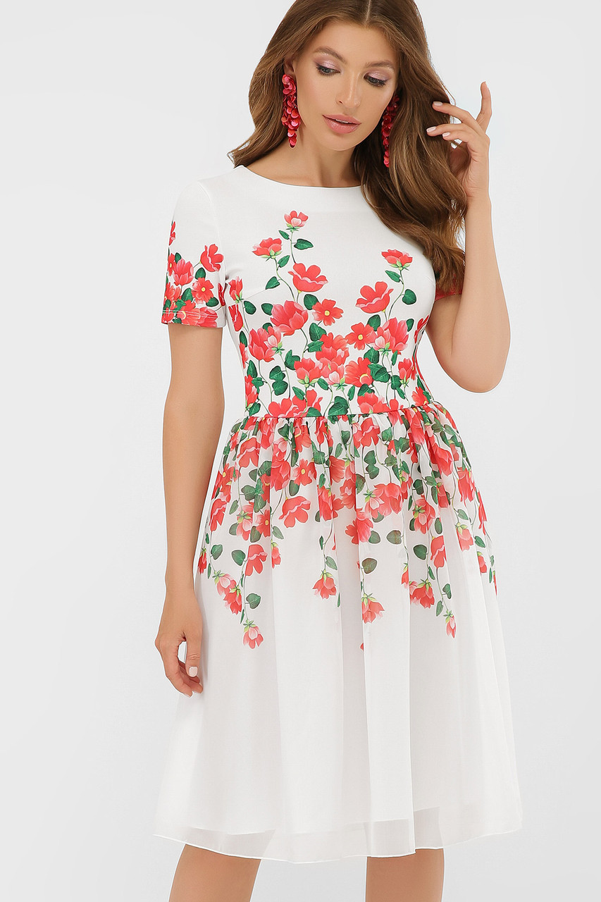 

Женское платье белое шифоновое в красный цветок