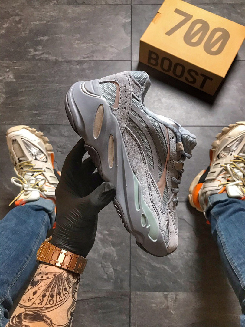 

Adidas Yeezy Boost 700 V2 Gospital Blue (Синий)